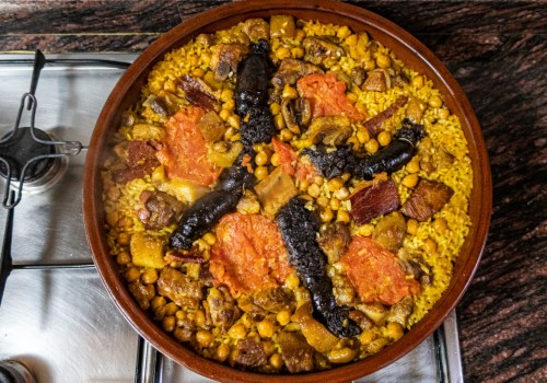 Menjar en una cova: una experiència imprescindible a València
